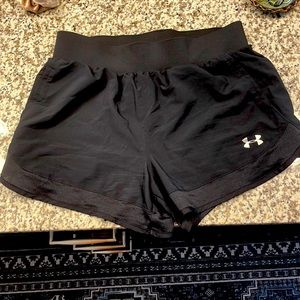 Medium black Under Armour women’s shorts